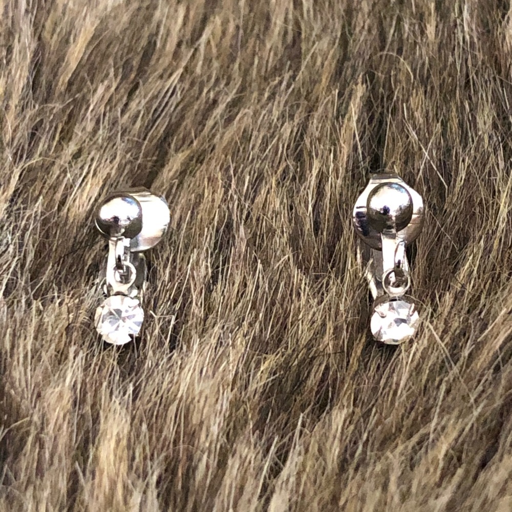 Vintage minimalist silver rhinestone clip earrings